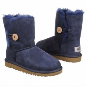 Ugg boot Bailey button